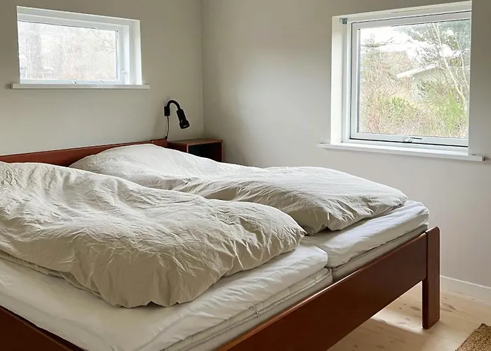 Beachfront With Sea View And Wild Nature Сasa de vacaciones