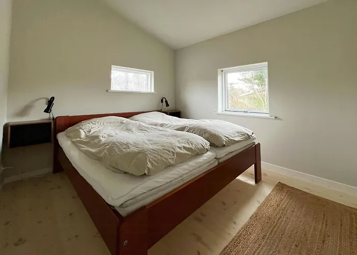 Сasa de vacaciones Beachfront With Sea View And Wild Nature Nordenbro Vesteregn